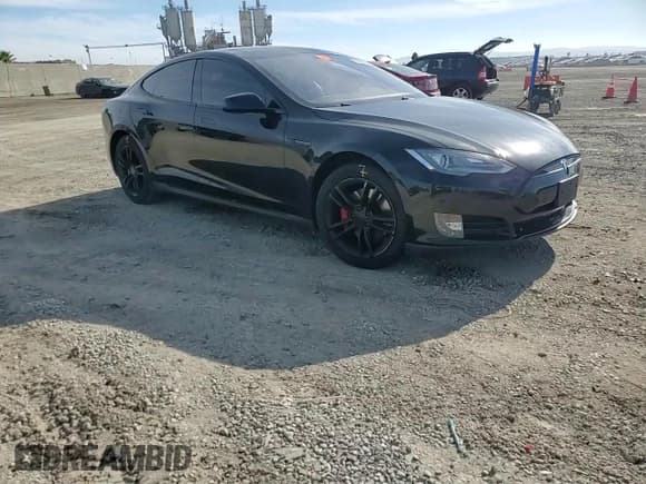 ✅ 2014 Tesla Model S 60 • VIN: 5YJSA1H11EFP49505 • Лот: 93864535. Опубликован ранее на Copart с пробегом 158 146 миль. Бесплатный доступ к архиву аукционных продаж из США и подробный отчёт об истории автомобиля на DreamBid. Изображение 13.