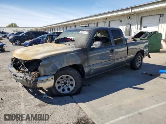 ✅ 2006 Chevrolet Silverado 1500 Work Truck • VIN: 1GCEC19X36Z273604 • Lot: 85854195. Wystawiony na Copart z przebiegiem Nie podano. Bezpłatny archiwum sprzedaży aukcyjnych z USA i szczegółowy raport historii pojazdu na DreamBid. Zdjęcie 1.