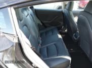 ✅ 2023 Tesla Model 3 Long Range • VIN: 5YJ3E1EB7PF657274 • Lot: 41735430. Wystawiony na IAAI z przebiegiem 26 116 mil. Bezpłatny archiwum sprzedaży aukcyjnych z USA i szczegółowy raport historii pojazdu na DreamBid. Zdjęcie 8.