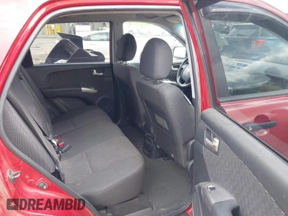 ✅ 2007 Kia Sportage LX • VIN: KNDJE723577429867 • Lot: 42210107. Wystawiony na IAAI z przebiegiem 121 757 mil. Bezpłatny archiwum sprzedaży aukcyjnych z USA i szczegółowy raport historii pojazdu na DreamBid. Zdjęcie 8.