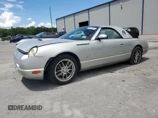 ✅ 2004 Ford Thunderbird Deluxe • VIN: 1FAHP60A04Y112384 • Лот: 68423065. Опубликован ранее на Copart с пробегом 87 530 миль. Бесплатный доступ к архиву аукционных продаж из США и подробный отчёт об истории автомобиля на DreamBid. Изображение 1.