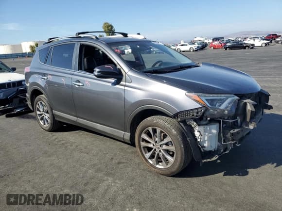✅ 2017 Toyota RAV4 Limited • VIN: JTMYFREV6HD107813 • Lot: 89902155. Wystawiony na Copart z przebiegiem 100 108 mil. Bezpłatny archiwum sprzedaży aukcyjnych z USA i szczegółowy raport historii pojazdu na DreamBid. Zdjęcie 4.