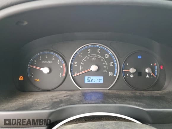 ✅ 2009 Hyundai Santa Fe GLS • VIN: 5NMSG13DX9H300909 • Lot: 79482844. Listed on Copart with 163,111 mi. Free auction sales archive from the USA and detailed vehicle history report at DreamBid. Image 9.