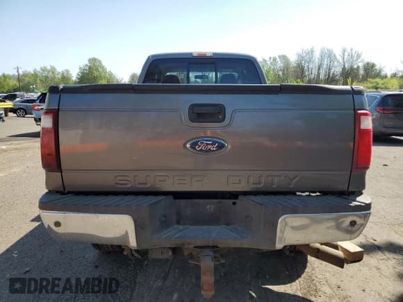 ✅ 2010 Ford F-350 XL • VIN: 1FTWX3BRXAEA10817 • Lot: 54370255. Listed on Copart with 234,321 mi. Free auction sales archive from the USA and detailed vehicle history report at DreamBid. Image 6.