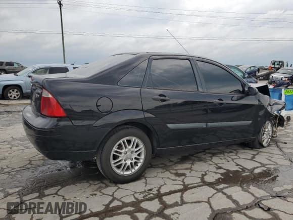 ✅ 2006 Ford Focus S • VIN: 1FAFP34N56W229699 • Lot: 57676355. Listed on Copart with 189,320 mi. Free auction sales archive from the USA and detailed vehicle history report at DreamBid. Image 3.
