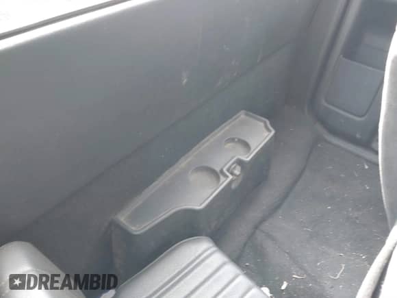 1997 Chevrolet S-10 LS с VIN 1GCCS19X0V8191327, выставлен на аукционе IAAI как лот 41849156 с пробегом 138 269 миль миль и . История ставок и продаж доступна на DreamBid. Изображение 8.