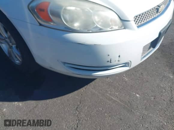 2013 Chevrolet Impala LS z VIN 2G1WA5E3XD1111245, wystawiony jako IAAI lot #43542203 z przebiegiem Nie podano mil oraz . Historia ofert i sprzedaży dostępna na DreamBid. Obrazek 6.