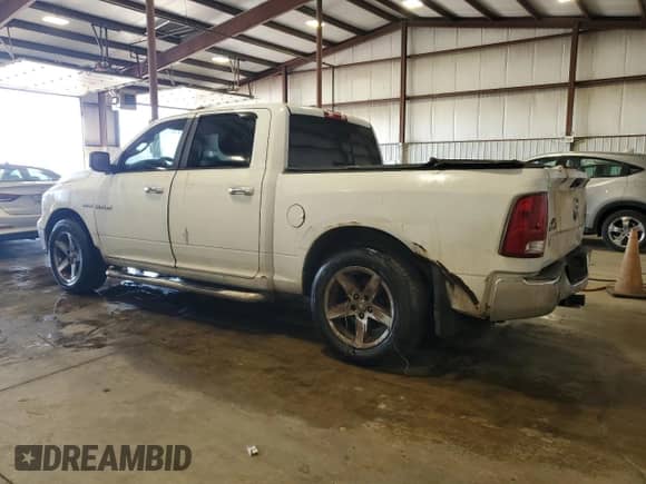 2010 Dodge 1500 Sport z VIN 1D7RV1CT7AS104100, wystawiony jako Copart lot #66272885 z przebiegiem Nie podano mil oraz Szkoda całkowita • Salvage title. Historia ofert i sprzedaży dostępna na DreamBid. Obrazek 2.