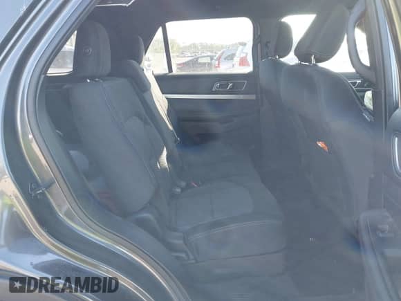 2018 Ford Explorer XLT с VIN 1FM5K7D89JGA12029, выставлен на аукционе IAAI как лот 38635439 с пробегом 43 356 миль миль и . История ставок и продаж доступна на DreamBid. Изображение 8.