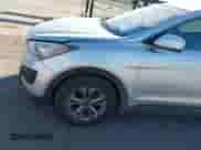 2016 Hyundai Santa Fe z VIN 5XYZTDLB8GG351827, wystawiony jako IAAI lot #43425613 z przebiegiem 145 079 mil mil oraz . Historia ofert i sprzedaży dostępna na DreamBid. Obrazek 18.