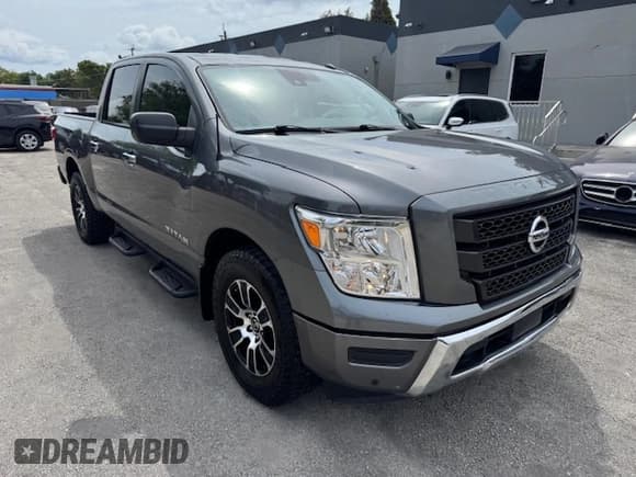 ✅ 2021 Nissan Titan SV • VIN: 1N6AA1EF2MN509484 • Lot: 50758485. Wystawiony na Copart z przebiegiem 33 195 mil. Bezpłatny archiwum sprzedaży aukcyjnych z USA i szczegółowy raport historii pojazdu na DreamBid. Zdjęcie 4.