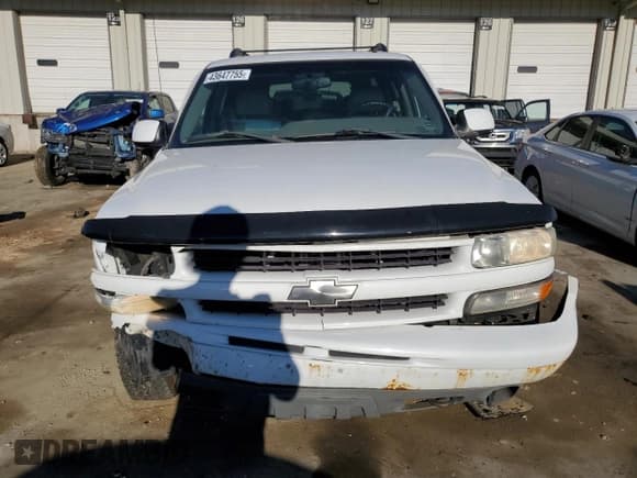 ✅ 2002 Chevrolet Suburban Z71 • VIN: 3GNFK16Z92G267367 • Лот: 43647755. Опубликован ранее на Copart с пробегом Не указан. Бесплатный доступ к архиву аукционных продаж из США и подробный отчёт об истории автомобиля на DreamBid. Изображение 5.