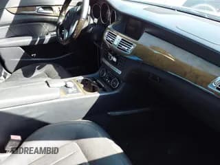 ✅ 2013 Mercedes-Benz CLS 550 • VIN: WDDLJ7DB1DA074919 • Lot: 42727458. Wystawiony na IAAI z przebiegiem 139 228 mil. Bezpłatny archiwum sprzedaży aukcyjnych z USA i szczegółowy raport historii pojazdu na DreamBid. Zdjęcie 5.