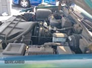 ✅ 1997 Chevrolet Silverado 1500 • VIN: 1GCEC14W3VZ100369 • Lot: 43208475. Wystawiony na IAAI z przebiegiem 101 950 mil. Bezpłatny archiwum sprzedaży aukcyjnych z USA i szczegółowy raport historii pojazdu na DreamBid. Zdjęcie 19.