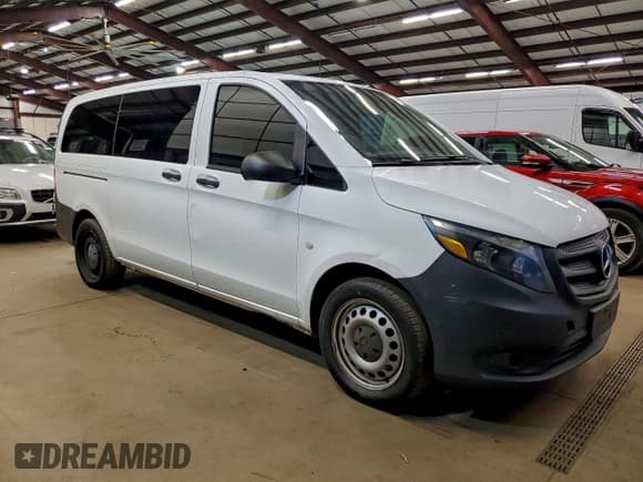 ✅ 2017 Mercedes-Benz Metris Passenger Worker • VIN: WD4PG2EE7H3323553 • Lot: 94107515. Wystawiony na Copart z przebiegiem 193 060 mil. Bezpłatny archiwum sprzedaży aukcyjnych z USA i szczegółowy raport historii pojazdu na DreamBid. Zdjęcie 4.