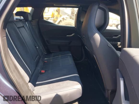 ✅ 2023 Fisker Ocean One • VIN: VCF1ZBU27PG003965 • Лот: 42902438. Опубликован ранее на IAAI с пробегом 6 миль. Бесплатный доступ к архиву аукционных продаж из США и подробный отчёт об истории автомобиля на DreamBid. Изображение 8.