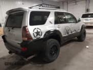 ✅ 2004 Toyota 4Runner Limited • VIN: JTEBU17R540054788 • Лот: 42153219. Опубликован ранее на IAAI с пробегом 237 648 миль. Бесплатный доступ к архиву аукционных продаж из США и подробный отчёт об истории автомобиля на DreamBid. Изображение 4.