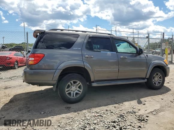 ✅ 2004 Toyota Sequoia Limited • VIN: 5TDBT48A24S210462 • Lot: 70442245. Wystawiony na Copart z przebiegiem 249 941 mil. Bezpłatny archiwum sprzedaży aukcyjnych z USA i szczegółowy raport historii pojazdu na DreamBid. Zdjęcie 3.