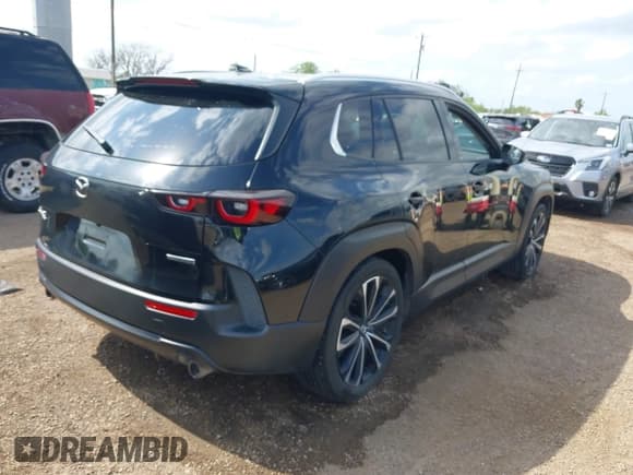 ✅ 2023 Mazda CX-50 S Premium Plus • VIN: 7MMVABEM0PN138970 • Lot: 42017075. Wystawiony na IAAI z przebiegiem 35 691 mil. Bezpłatny archiwum sprzedaży aukcyjnych z USA i szczegółowy raport historii pojazdu na DreamBid. Zdjęcie 4.