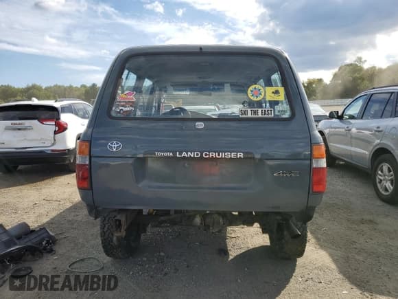 ✅ 1991 Toyota Land Cruiser • VIN: JT3FJ80W2M0016074 • Лот: 71046325. Опубликован ранее на Copart с пробегом 199 452 миль. Бесплатный доступ к архиву аукционных продаж из США и подробный отчёт об истории автомобиля на DreamBid. Изображение 6.