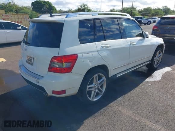 ✅ 2011 Mercedes-Benz GLK 350 • VIN: WDCGG5GB3BF534456 • Lot: 42888253. Listed on IAAI with 110,649 mi. Free auction sales archive from the USA and detailed vehicle history report at DreamBid. Image 4.