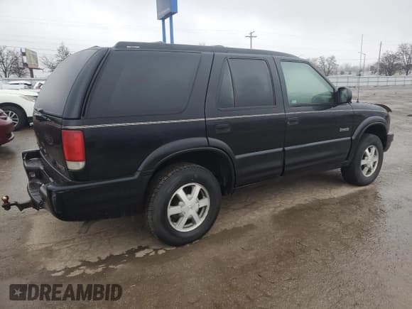 ✅ 2000 Oldsmobile Bravada • VIN: 1GHDT13W5Y2311819 • Lot: 44839145. Wystawiony na Copart z przebiegiem 163 427 mil. Bezpłatny archiwum sprzedaży aukcyjnych z USA i szczegółowy raport historii pojazdu na DreamBid. Zdjęcie 3.