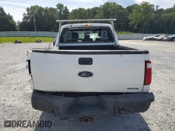 ✅ 2016 Ford F-250 XLT • VIN: 1FT7X2B64GEB16953 • Lot: 70679215. Wystawiony na Copart z przebiegiem 277 833 mil. Bezpłatny archiwum sprzedaży aukcyjnych z USA i szczegółowy raport historii pojazdu na DreamBid. Zdjęcie 6.