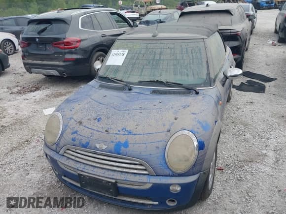 ✅ 2006 MINI Convertible • VIN: WMWRF33546TG15107 • Lot: 42983138. Wystawiony na IAAI z przebiegiem Nie podano. Bezpłatny archiwum sprzedaży aukcyjnych z USA i szczegółowy raport historii pojazdu na DreamBid. Zdjęcie 12.