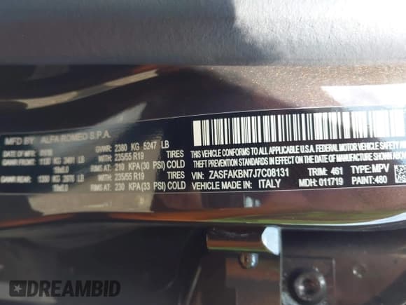 ✅ 2018 Alfa Romeo Stelvio Ti • VIN: ZASFAKBN7J7C08131 • Lot: 42633717. Wystawiony na IAAI z przebiegiem 71 509 mil. Bezpłatny archiwum sprzedaży aukcyjnych z USA i szczegółowy raport historii pojazdu na DreamBid. Zdjęcie 9.