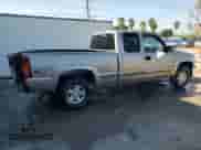 2002 Chevrolet Silverado 1500 LT с VIN 2GCEK19T121395087, выставлен на аукционе Copart как лот 72042154 с пробегом 224 143 миль миль и Списание • Salvage title. История ставок и продаж доступна на DreamBid. Изображение 3.