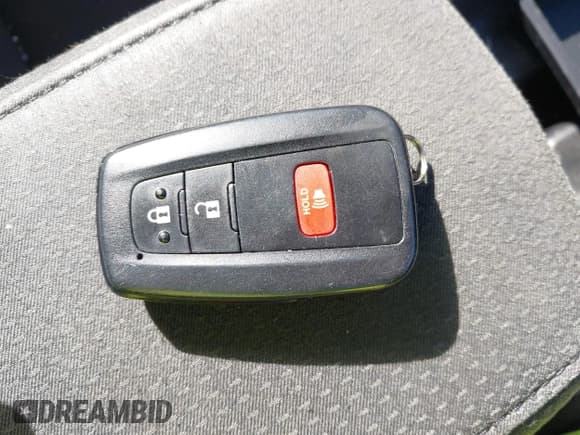 ✅ 2021 Toyota Prius L Eco • VIN: JTDKAMFU9M3143122 • Lot: 43486623. Listed on IAAI with 81,483 mi. Free auction sales archive from the USA and detailed vehicle history report at DreamBid. Image 11.