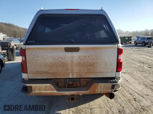 ✅ 2022 Chevrolet Silverado 2500HD LT • VIN: 1GC1YNEY8NF188361 • Lot: 47598255. Listed on Copart with 94,760 mi. Free auction sales archive from the USA and detailed vehicle history report at DreamBid. Image 6.