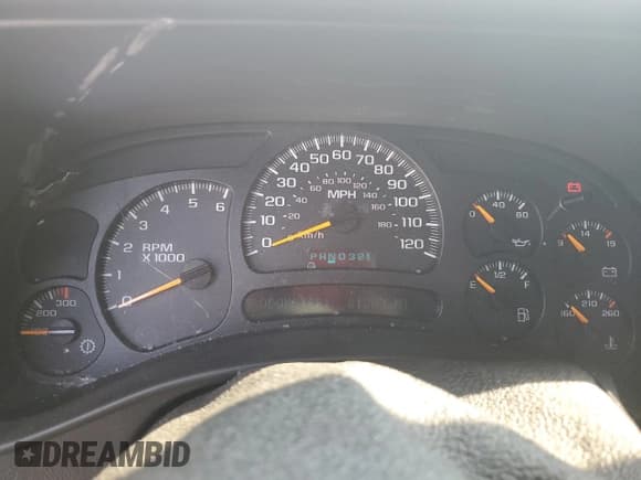 ✅ 2005 Chevrolet Silverado 2500HD LS • VIN: 1GCHK23U25F931501 • Лот: 70152695. Опубликован ранее на Copart с пробегом 81 383 миль. Бесплатный доступ к архиву аукционных продаж из США и подробный отчёт об истории автомобиля на DreamBid. Изображение 9.