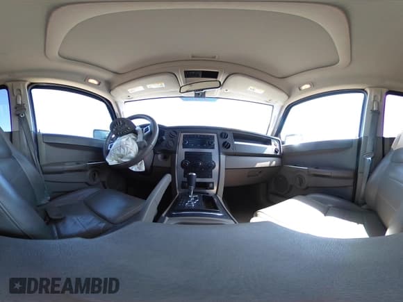 ✅ 2008 Jeep Commander Sport • VIN: 1J8HG48K18C117925 • Lot: 41917722. Listed on IAAI with 171,763 mi. Free auction sales archive from the USA and detailed vehicle history report at DreamBid. Image 18.