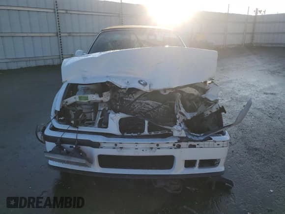 ✅ 1999 BMW 3 Series M3 • VIN: WBSBK0336XEC41367 • Lot: 41524845. Wystawiony na Copart z przebiegiem Nie podano. Bezpłatny archiwum sprzedaży aukcyjnych z USA i szczegółowy raport historii pojazdu na DreamBid. Zdjęcie 5.