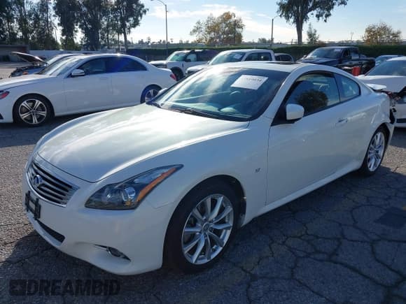 ✅ 2014 Infiniti Q60 Journey • VIN: JN1CV6EK0EM111064 • Lot: 43819034. Wystawiony na IAAI z przebiegiem 82 610 mil. Bezpłatny archiwum sprzedaży aukcyjnych z USA i szczegółowy raport historii pojazdu na DreamBid. Zdjęcie 17.