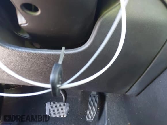 ✅ 2016 Chevrolet Colorado 2WD WT • VIN: 1GCGSBEAXG1228727 • Lot: 41573964. Listed on IAAI with 129,634 mi. Free auction sales archive from the USA and detailed vehicle history report at DreamBid. Image 11.