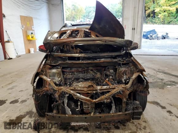 ✅ 2016 Toyota RAV4 Limited • VIN: 2T3DFREV8GW533504 • Lot: 81064835. Wystawiony na Copart z przebiegiem Nie podano. Bezpłatny archiwum sprzedaży aukcyjnych z USA i szczegółowy raport historii pojazdu na DreamBid. Zdjęcie 5.