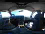 1999 Chevrolet Silverado 1500 LS z VIN 2GCEK19TXX1209019, wystawiony jako IAAI lot #43216391 z przebiegiem Nie podano mil oraz . Historia ofert i sprzedaży dostępna na DreamBid. Obrazek 18.