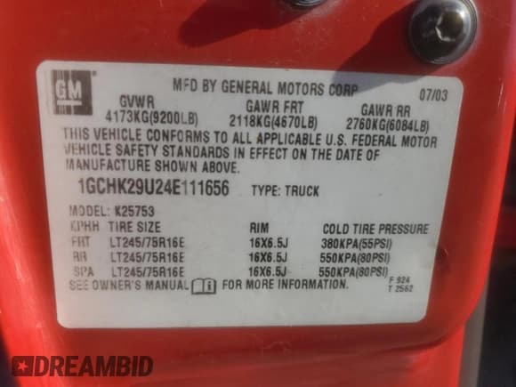 ✅ 2004 Chevrolet Silverado 2500HD LS • VIN: 1GCHK29U24E111656 • Lot: 90936125. Wystawiony na Copart z przebiegiem 196 065 mil. Bezpłatny archiwum sprzedaży aukcyjnych z USA i szczegółowy raport historii pojazdu na DreamBid. Zdjęcie 12.