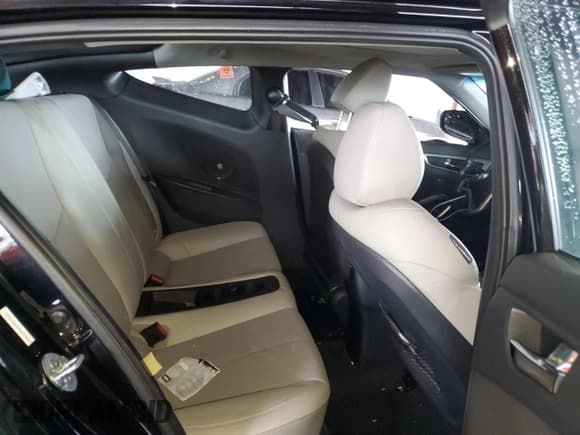 ✅ 2012 Hyundai Veloster w/Gray Int • VIN: KMHTC6AD2CU079379 • Lot: 42972695. Wystawiony na Copart z przebiegiem Nie podano. Bezpłatny archiwum sprzedaży aukcyjnych z USA i szczegółowy raport historii pojazdu na DreamBid. Zdjęcie 10.