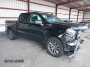 ✅ 2022 Chevrolet Silverado 1500 RST • VIN: 1GCUYEED2NZ115849 • Лот: 43515982. Опубликован ранее на IAAI с пробегом 107 122 миль. Бесплатный доступ к архиву аукционных продаж из США и подробный отчёт об истории автомобиля на DreamBid. Изображение 1.