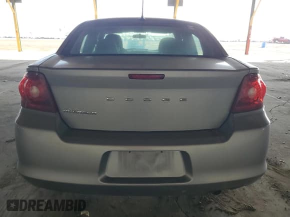 ✅ 2014 Dodge Avenger SE • VIN: 1C3CDZAB0EN145866 • Lot: 84107154. Wystawiony na Copart z przebiegiem 140 868 mil. Bezpłatny archiwum sprzedaży aukcyjnych z USA i szczegółowy raport historii pojazdu na DreamBid. Zdjęcie 6.
