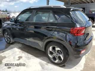 2023 Hyundai Venue SEL z VIN KMHRC8A38PU223083, wystawiony jako Copart lot #71479164 z przebiegiem 27 600 mil mil oraz Nie do naprawy • Non repairable. Historia ofert i sprzedaży dostępna na DreamBid. Obrazek 2.