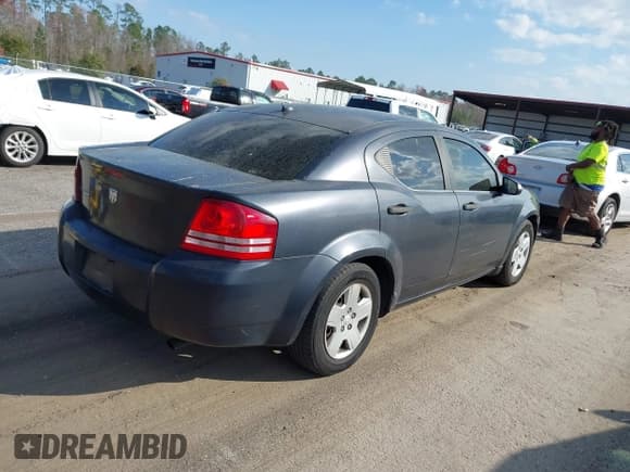 ✅ 2008 Dodge Avenger SE • VIN: 1B3LC46K18N207176 • Лот: 41541078. Опубликован ранее на IAAI с пробегом 193 476 миль. Бесплатный доступ к архиву аукционных продаж из США и подробный отчёт об истории автомобиля на DreamBid. Изображение 4.