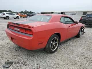 2010 Dodge Challenger SE z VIN 2B3CJ4DV5AH179738, wystawiony jako Copart lot #64823684 z przebiegiem 109 389 mil mil oraz Szkoda całkowita • Salvage title. Historia ofert i sprzedaży dostępna na DreamBid. Obrazek 3.