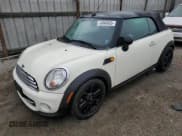 ✅ 2014 MINI Convertible • VIN: WMWZN3C55ET860996 • Lot: 43663525. Wystawiony na Copart z przebiegiem 140 387 mil. Bezpłatny archiwum sprzedaży aukcyjnych z USA i szczegółowy raport historii pojazdu na DreamBid. Zdjęcie 1.