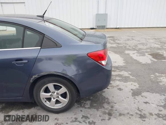 ✅ 2013 Chevrolet Cruze 1LT • VIN: 1G1PC5SB2D7284853 • Lot: 43273117. Wystawiony na IAAI z przebiegiem 124 640 mil mil. Skorzystaj z bezpłatnego archiwum sprzedaży aukcyjnych z USA i zobacz szczegółowy raport historii pojazdu na DreamBid. Zdjęcie 6.