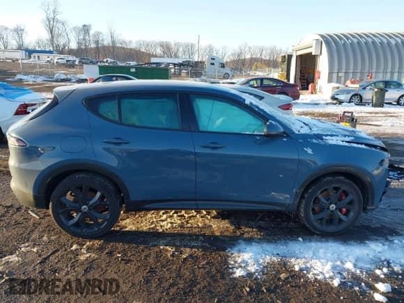 2024 Dodge Hornet R/T with VIN ZACPDFCW2R3A08184, listed as a IAAI auction lot 41355339 with 8,658 mi miles and . Bid and sale history available at DreamBid. Image 13.