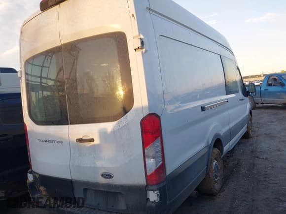 ✅ 2023 Ford Transit Cargo • VIN: 1FTBR3X89PKA82787 • Лот: 41330722. Опубликован ранее на IAAI с пробегом 76 536 миль. Бесплатный доступ к архиву аукционных продаж из США и подробный отчёт об истории автомобиля на DreamBid. Изображение 4.